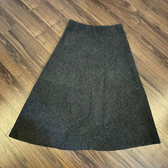 NWT Uniqlo Soufflé Yarn flare skirt medium wool Blend - Picture 1 of 6